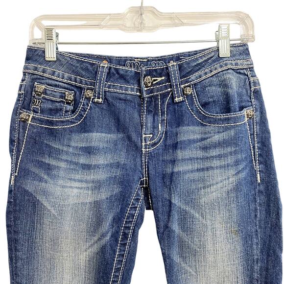 Miss Me Capri Jeans Women's Size 26 Blue Denim White Stitch Rhinestone JP6048P5 - Picture 2 of 14